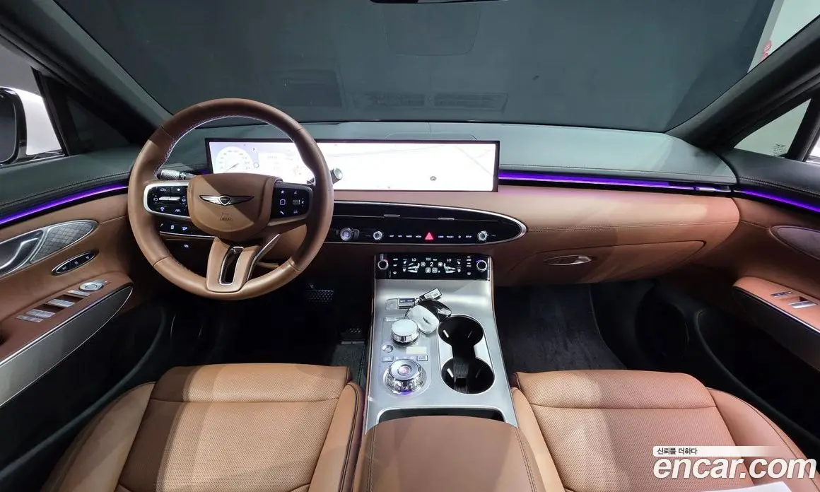 Genesis GV70 2026 2.5 автомат (гидро), фото 10 Genesis GV70 2026 2.5 автомат (гидро), фото 10