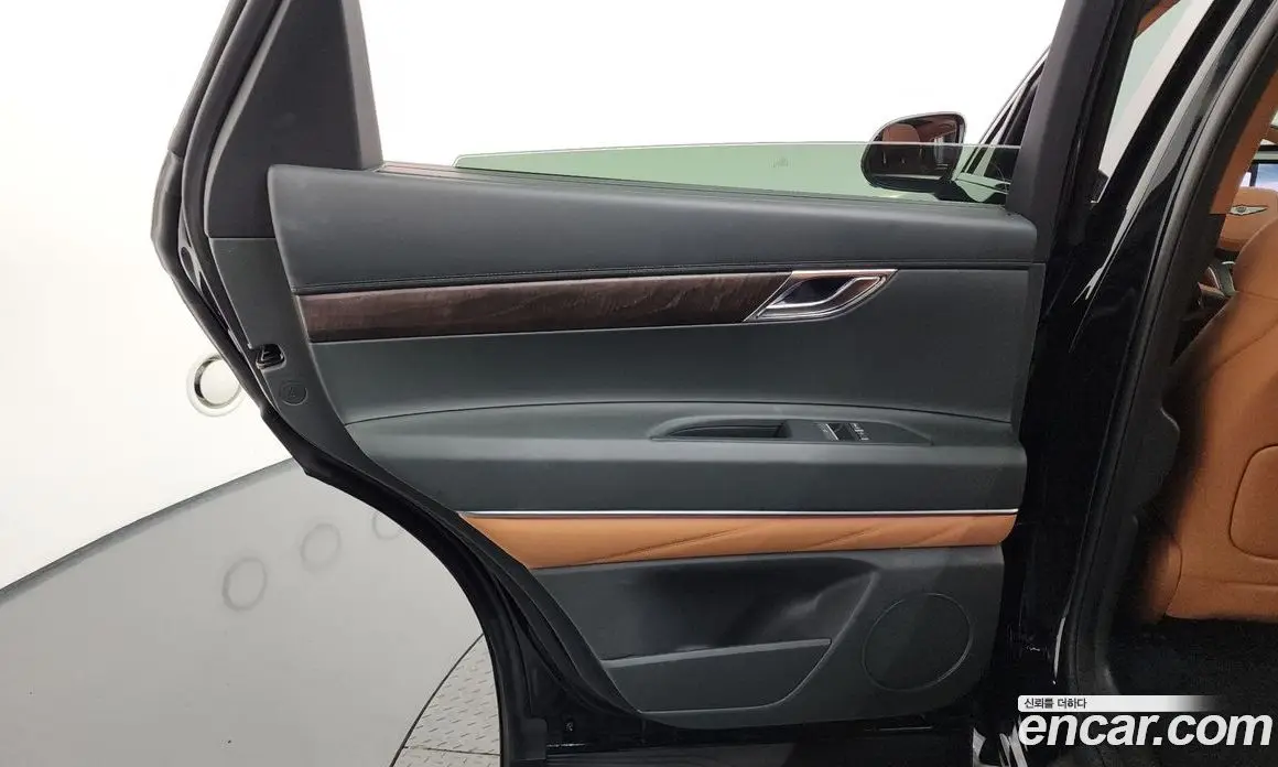 Genesis GV80 2024 2.5 автомат (гидро), фото 15 Genesis GV80 2024 2.5 автомат (гидро), фото 15