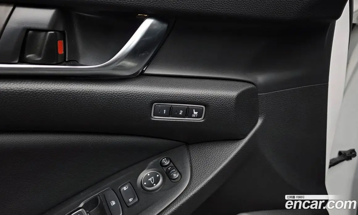Honda Accord 2021 2.0 автомат (гидро), фото 28