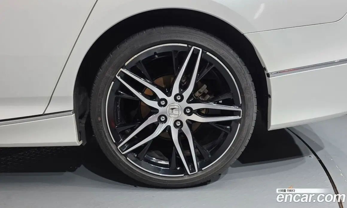 Honda Accord 2021 2.0 автомат (гидро), фото 6