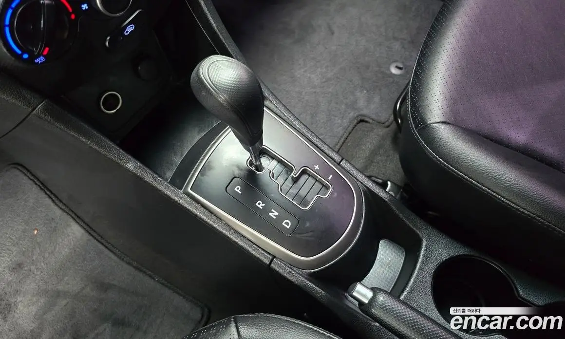 Hyundai Accent 2015 1.4 автомат (гидро), фото 12