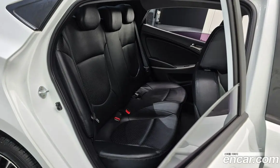 Hyundai Accent 2015 1.4 автомат (гидро), фото 16
