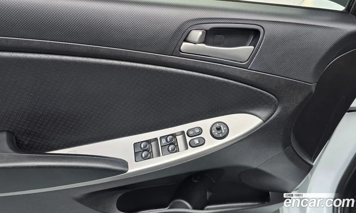 Hyundai Accent 2015 1.4 автомат (гидро), фото 24