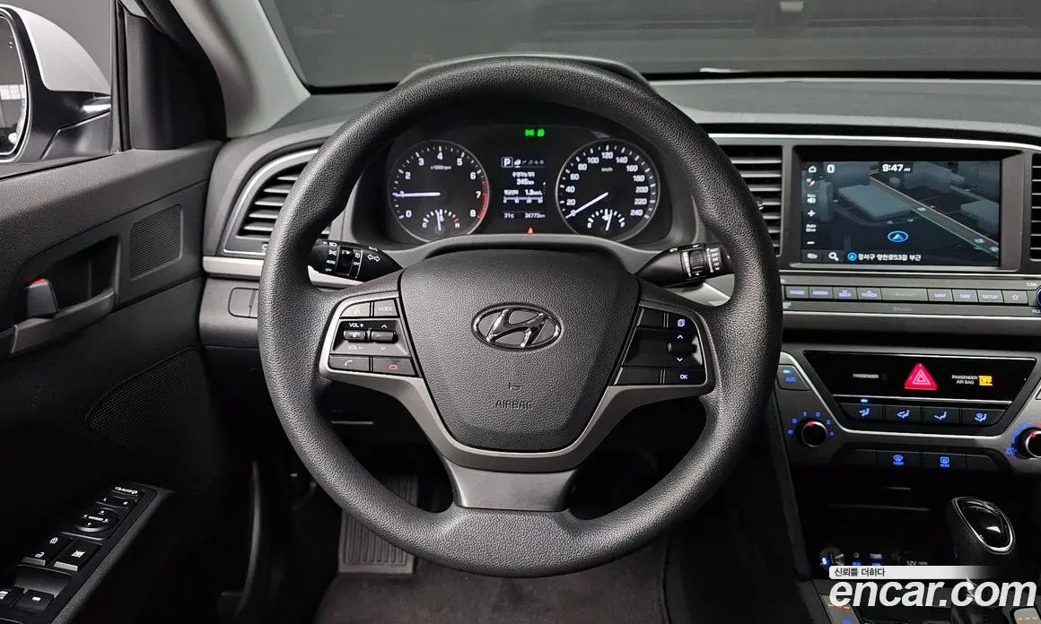 Hyundai Avante 2018 1.6 автомат (гидро), фото 18
