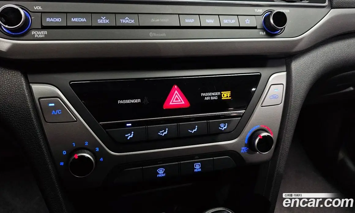 Hyundai Avante 2018 1.6 автомат (гидро), фото 24
