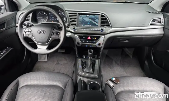 Hyundai Avante 2018 1.6 автомат (гидро), миниатюра 9