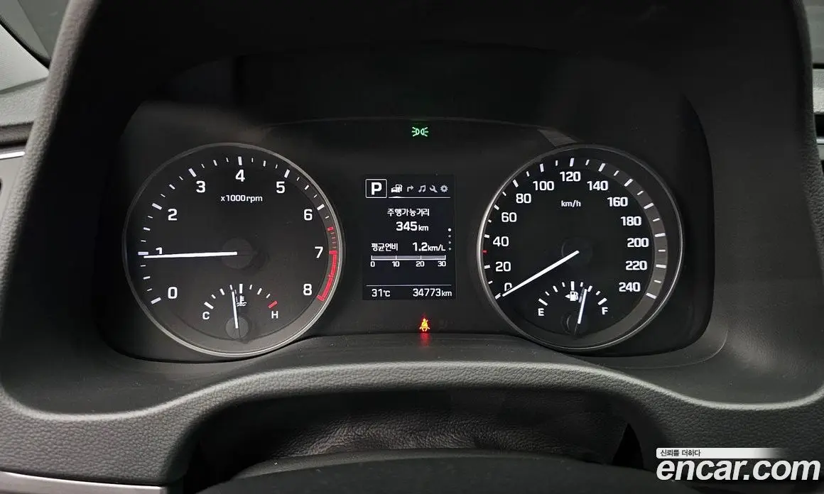 Hyundai Avante 2018 1.6 автомат (гидро), фото 10