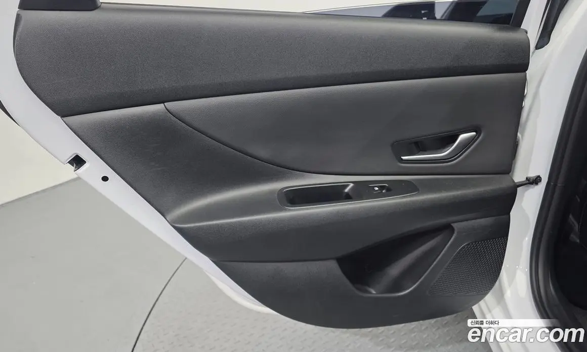 Hyundai Avante 2021 1.6 автомат (гидро), фото 15