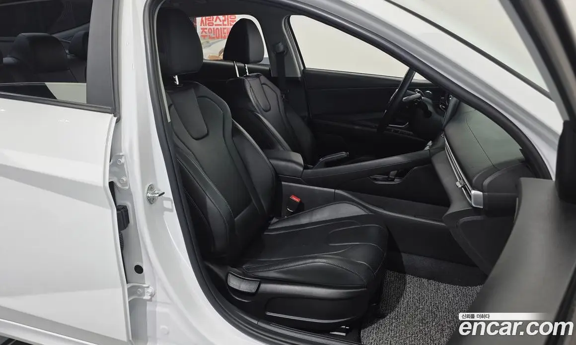 Hyundai Avante 2021 1.6 автомат (гидро), фото 16