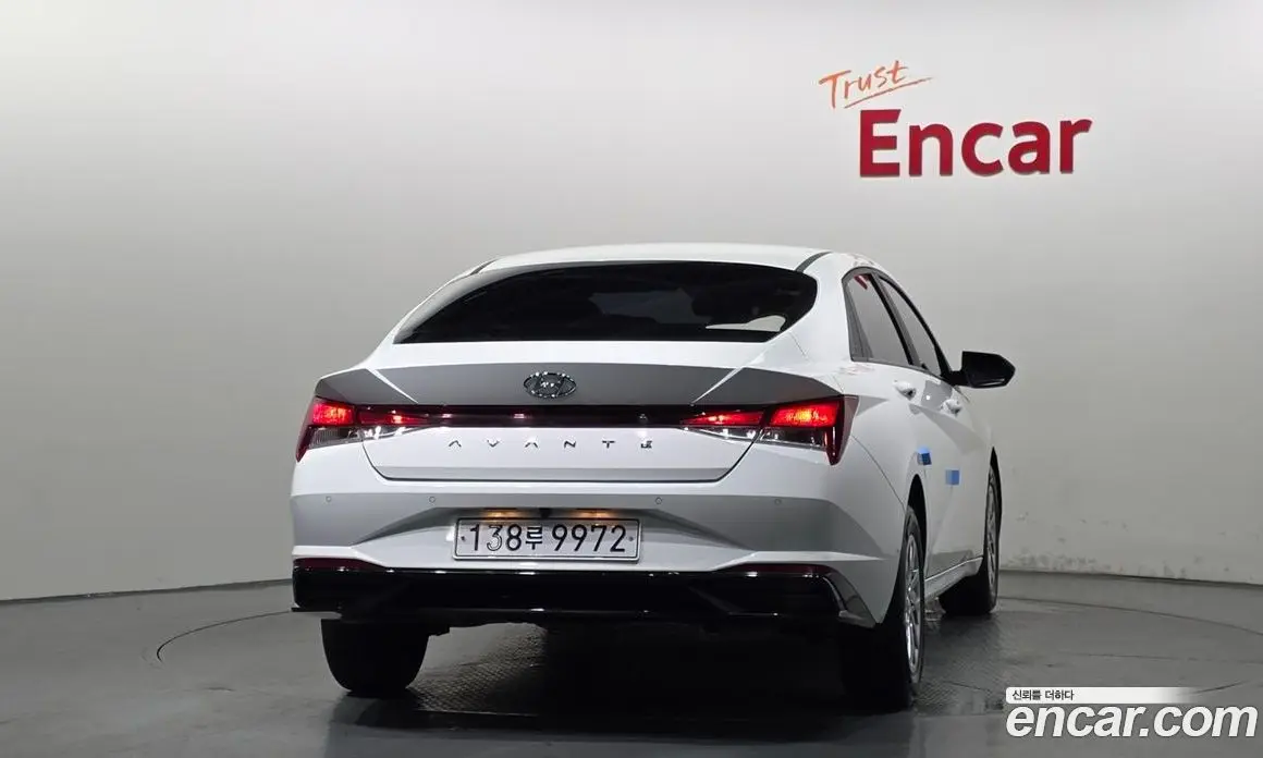 Hyundai Avante 2021 1.6 автомат (гидро), фото 4