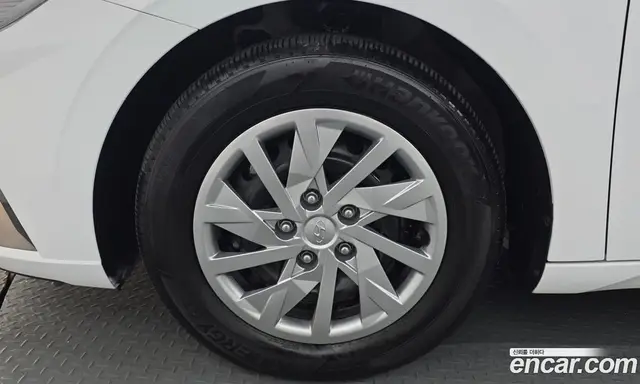 Hyundai Avante 2021 1.6 автомат (гидро), миниатюра 5