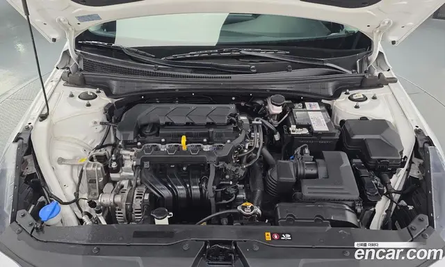 Hyundai Avante 2021 1.6 автомат (гидро), миниатюра 6