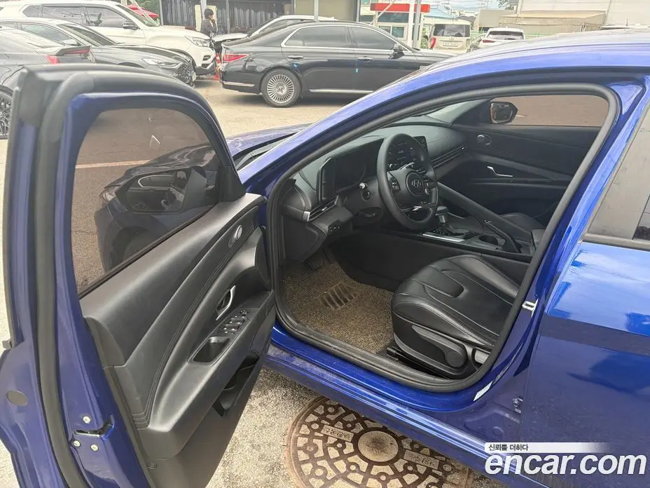 Hyundai Avante 2021 1.6 автомат (гидро), фото 13
