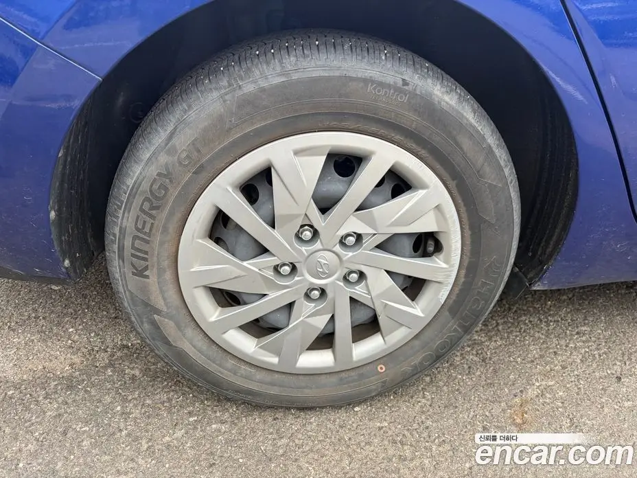 Hyundai Avante 2021 1.6 автомат (гидро), фото 17