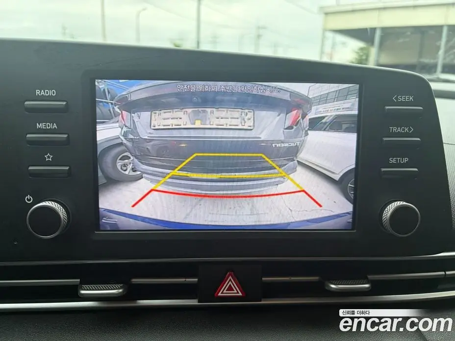 Hyundai Avante 2021 1.6 автомат (гидро), фото 10