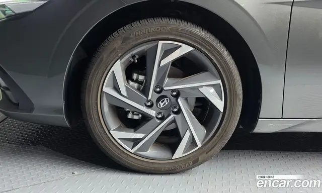 Hyundai Avante 2023 1.6 автомат (гидро), миниатюра 5