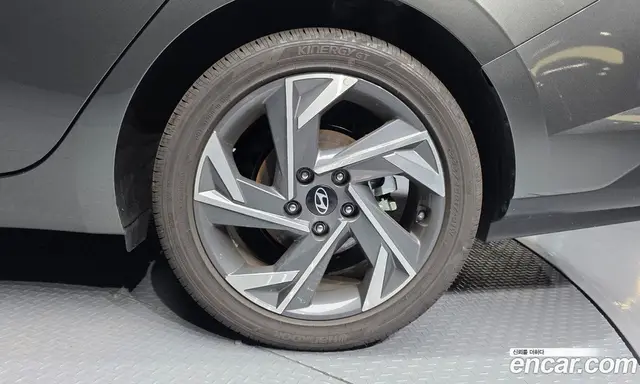 Hyundai Avante 2023 1.6 автомат (гидро), миниатюра 7