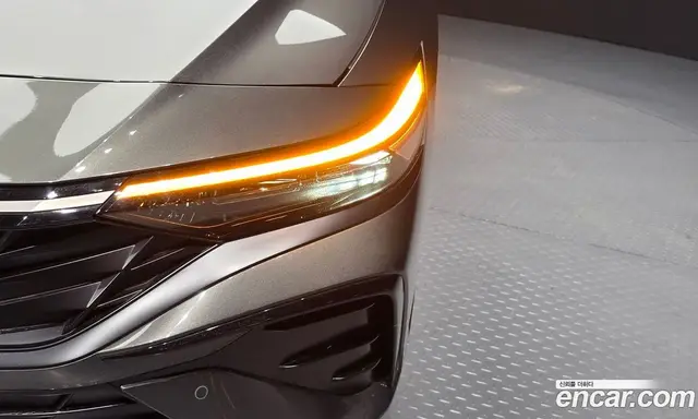 Hyundai Avante 2023 1.6 автомат (гидро), миниатюра 8