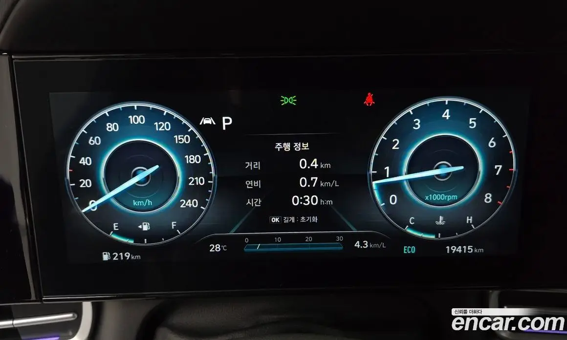 Hyundai Avante 2023 1.6 автомат (гидро), фото 11