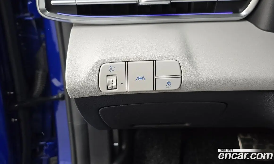 Hyundai Avante 2023 1.6 автомат (гидро), фото 25
