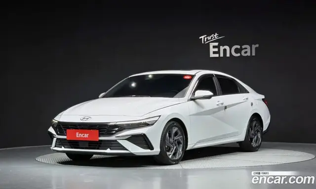 Hyundai Avante 2023 1.6 автомат (гидро), миниатюра 1