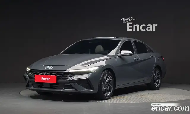 Hyundai Avante 2023 1.6 автомат (гидро), миниатюра 1