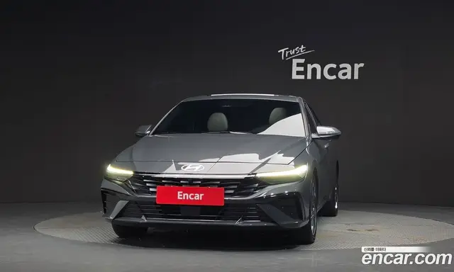 Hyundai Avante 2023 1.6 автомат (гидро), миниатюра 3