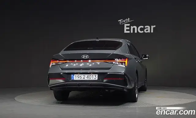 Hyundai Avante 2023 1.6 автомат (гидро), миниатюра 4