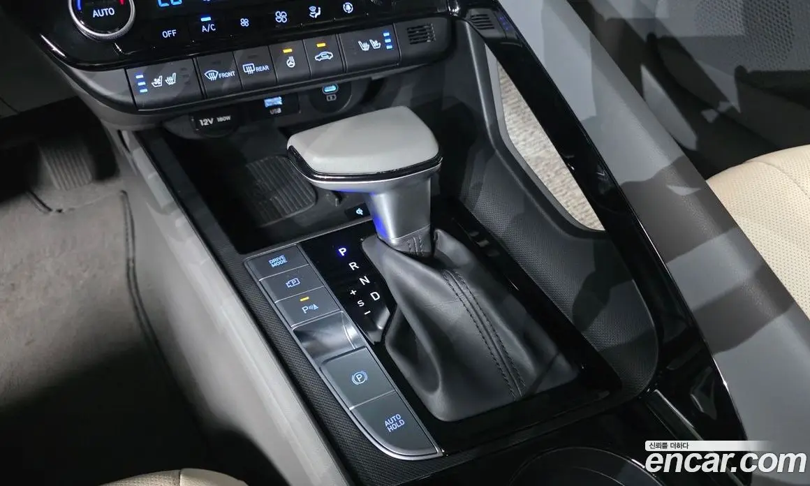Hyundai Avante 2023 1.6 автомат (гидро), фото 9