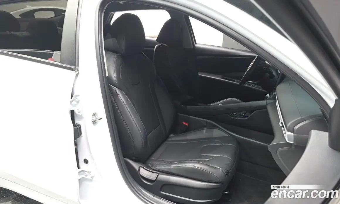 Hyundai Avante 2024 1.6 автомат (гидро), фото 16 Hyundai Avante 2024 1.6 автомат (гидро), фото 16