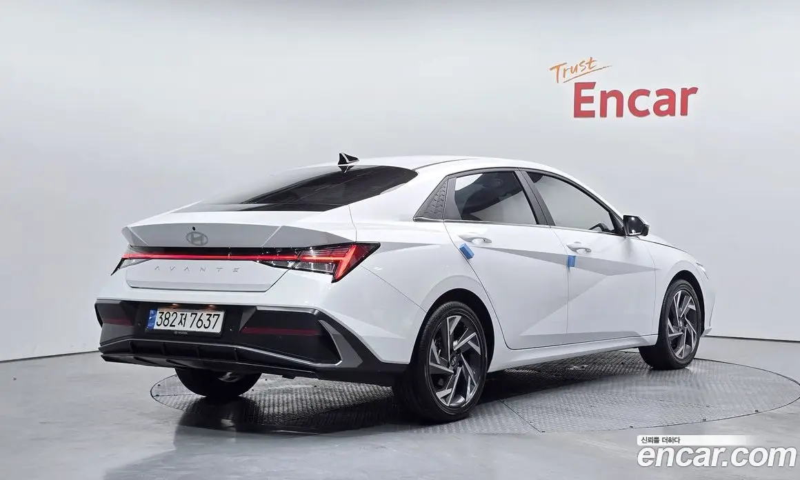 Hyundai Avante 2024 1.6 автомат (гидро), фото 1 Hyundai Avante 2024 1.6 автомат (гидро), фото 1