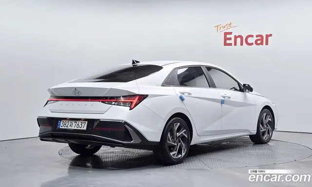 Hyundai Avante 2024 1.6 автомат (гидро), миниатюра 1 Hyundai Avante 2024 1.6 автомат (гидро), миниатюра 1