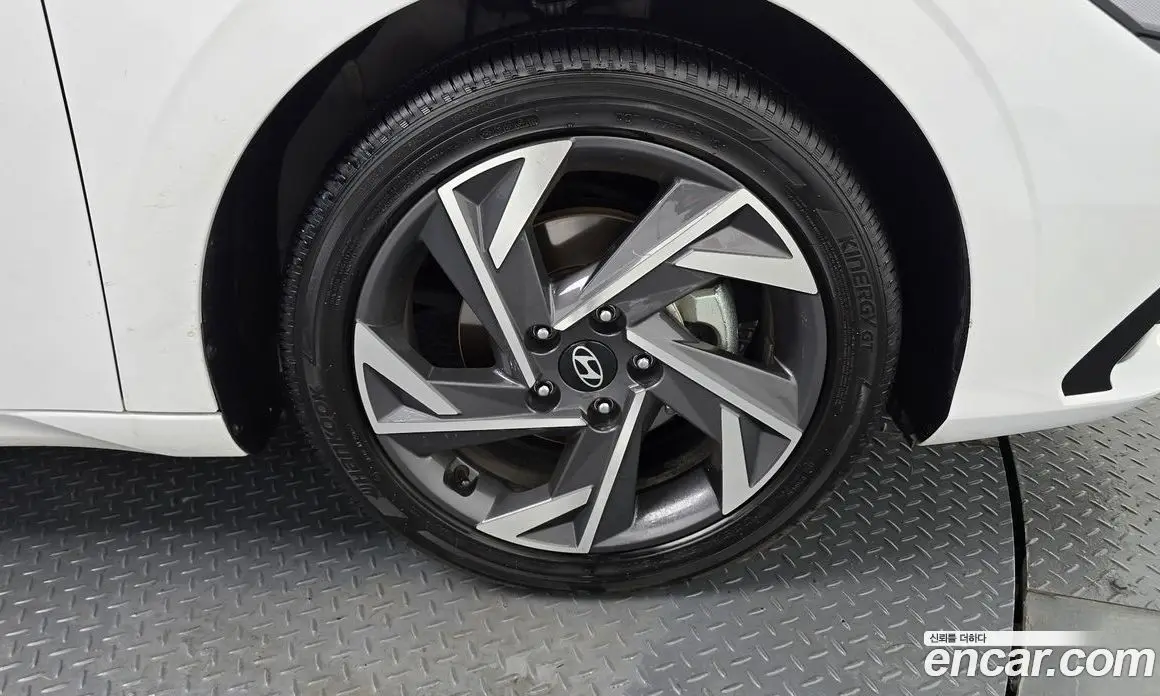 Hyundai Avante 2024 1.6 автомат (гидро), фото 6 Hyundai Avante 2024 1.6 автомат (гидро), фото 6