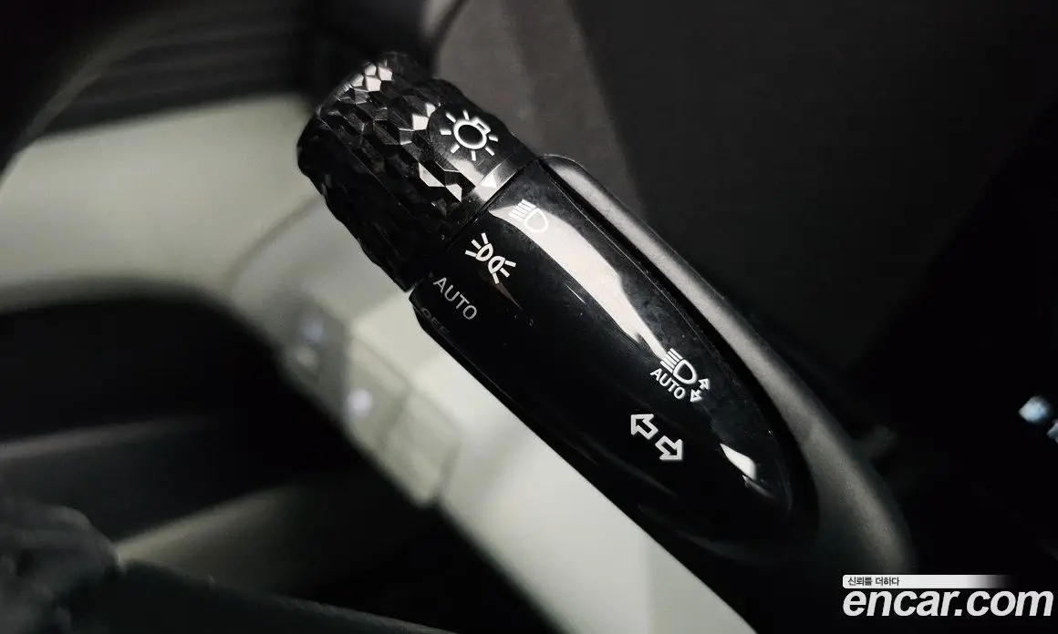 Hyundai Avante 2024 1.6 автомат (гидро), фото 27