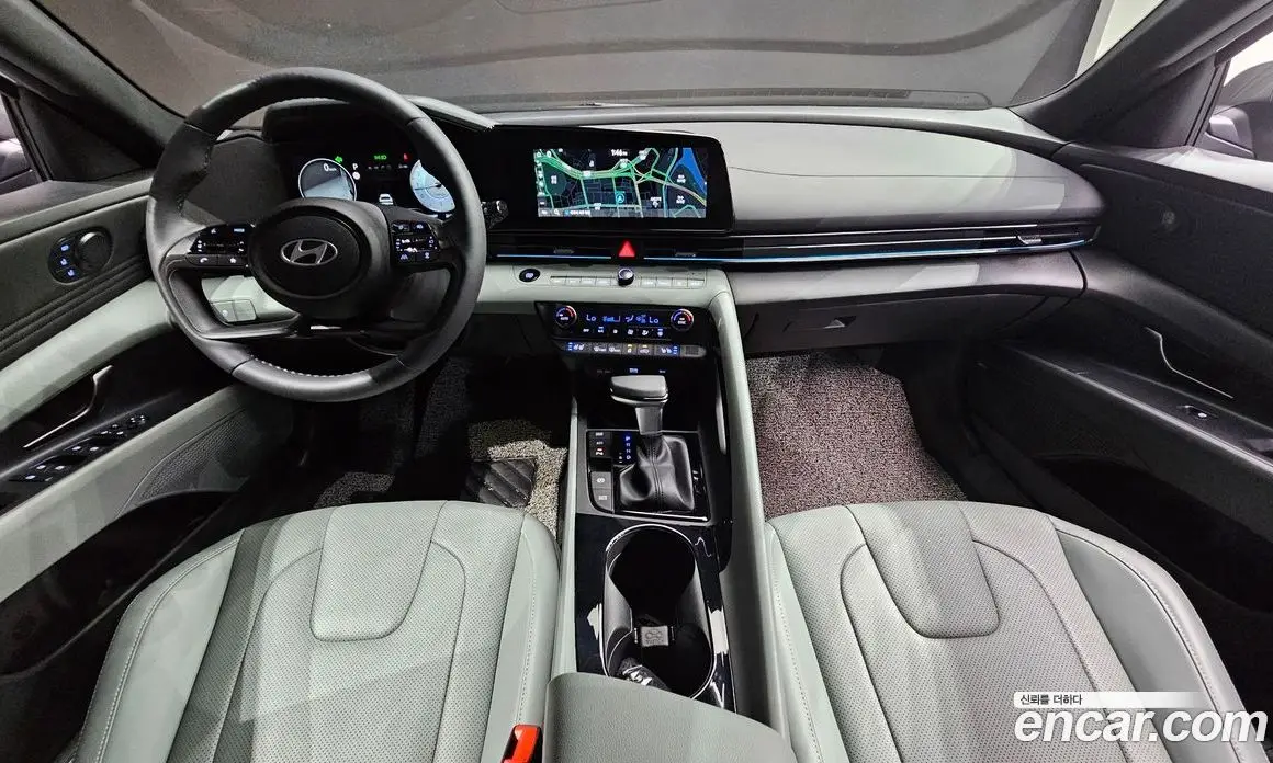 Hyundai Avante 2024 1.6 автомат (гидро), фото 10