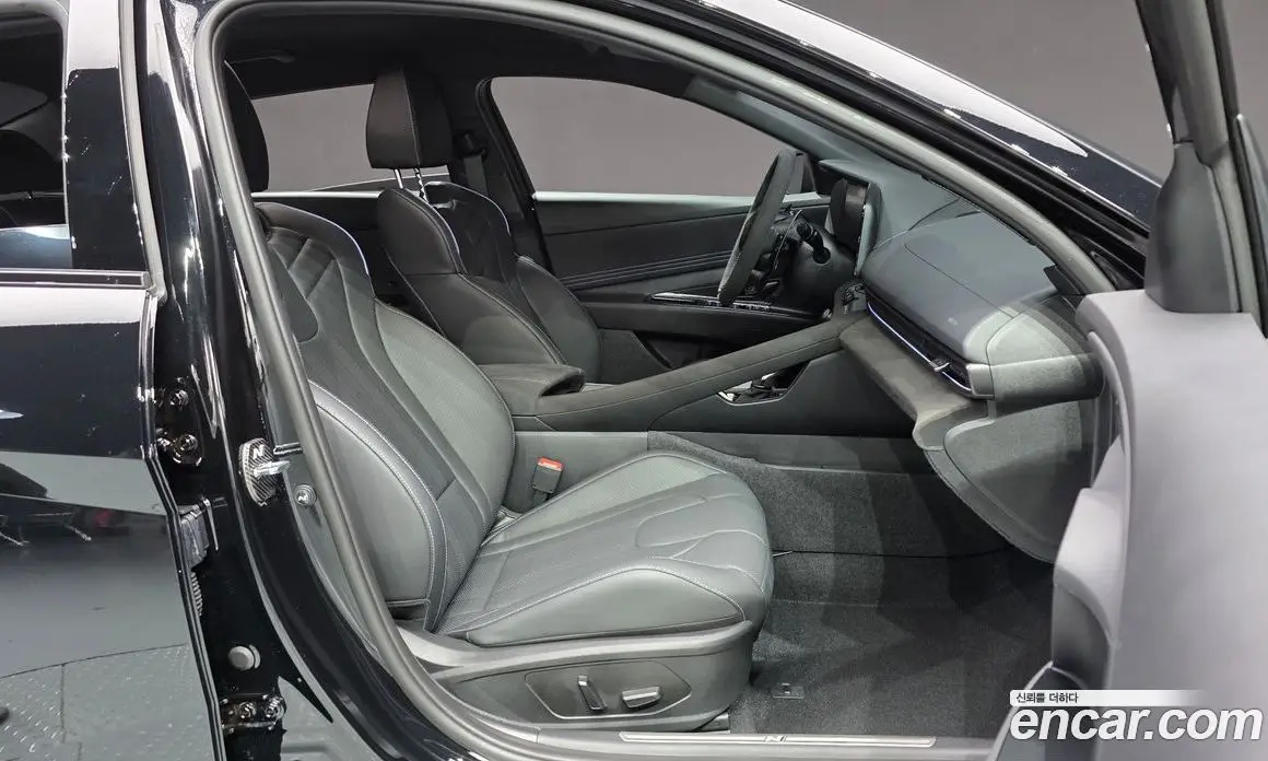 Hyundai Avante 2026 2.0 автомат (гидро), фото 16