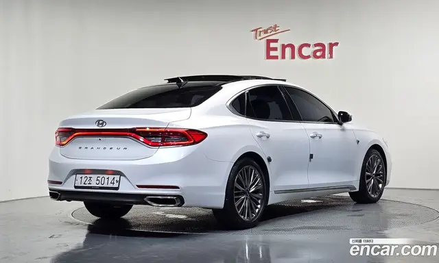 Hyundai Grandeur 2017 2.4 автомат (гидро), миниатюра 1 Hyundai Grandeur 2017 2.4 автомат (гидро), миниатюра 1