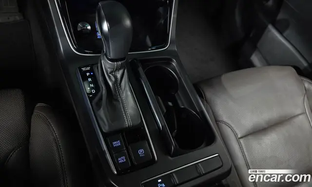 Hyundai Grandeur 2017 2.4 автомат (гидро), миниатюра 11 Hyundai Grandeur 2017 2.4 автомат (гидро), миниатюра 11