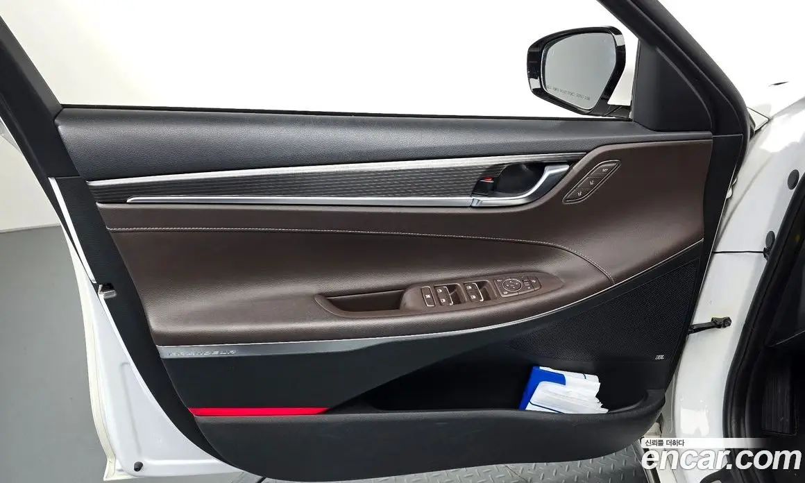 Hyundai Grandeur 2017 2.4 автомат (гидро), фото 13 Hyundai Grandeur 2017 2.4 автомат (гидро), фото 13