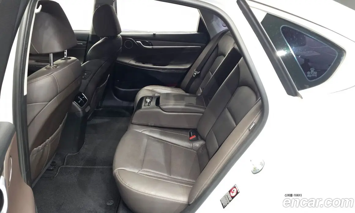 Hyundai Grandeur 2017 2.4 автомат (гидро), фото 16 Hyundai Grandeur 2017 2.4 автомат (гидро), фото 16