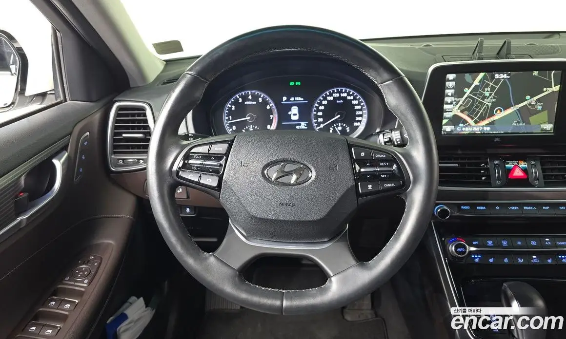 Hyundai Grandeur 2017 2.4 автомат (гидро), фото 18 Hyundai Grandeur 2017 2.4 автомат (гидро), фото 18