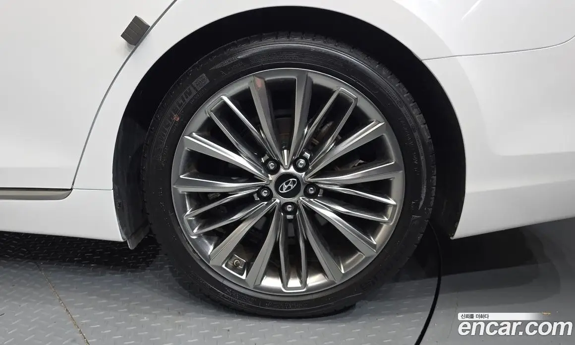 Hyundai Grandeur 2017 2.4 автомат (гидро), фото 6 Hyundai Grandeur 2017 2.4 автомат (гидро), фото 6
