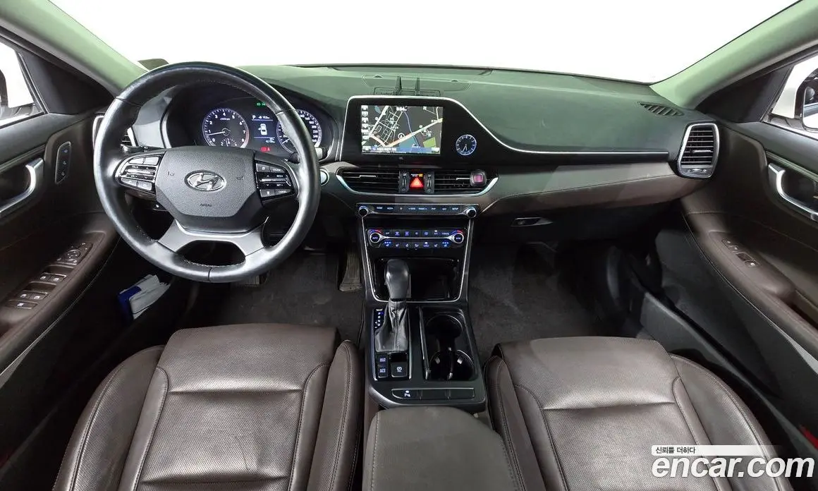 Hyundai Grandeur 2017 2.4 автомат (гидро), фото 9 Hyundai Grandeur 2017 2.4 автомат (гидро), фото 9
