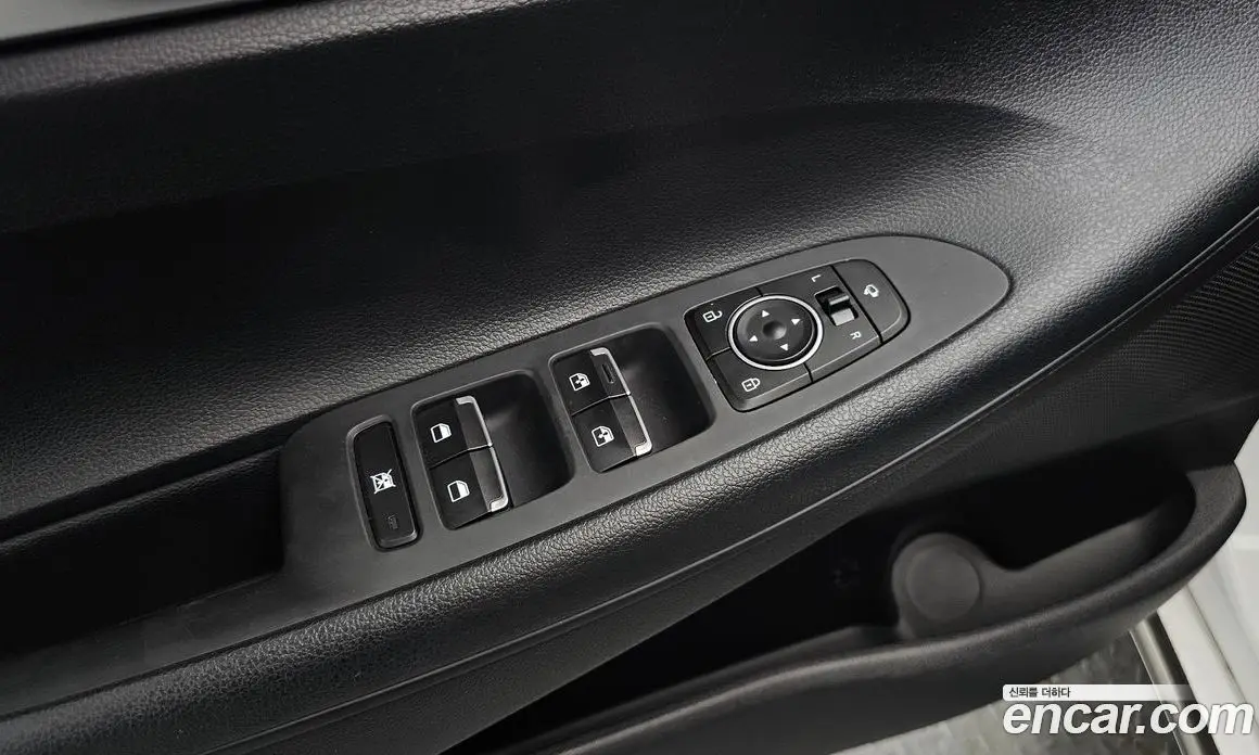 Hyundai Grandeur 2019 2.4 автомат (гидро), фото 17 Hyundai Grandeur 2019 2.4 автомат (гидро), фото 17