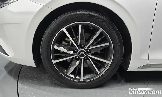 Hyundai Grandeur 2022 2.5 автомат (гидро), миниатюра 5 Hyundai Grandeur 2022 2.5 автомат (гидро), миниатюра 5