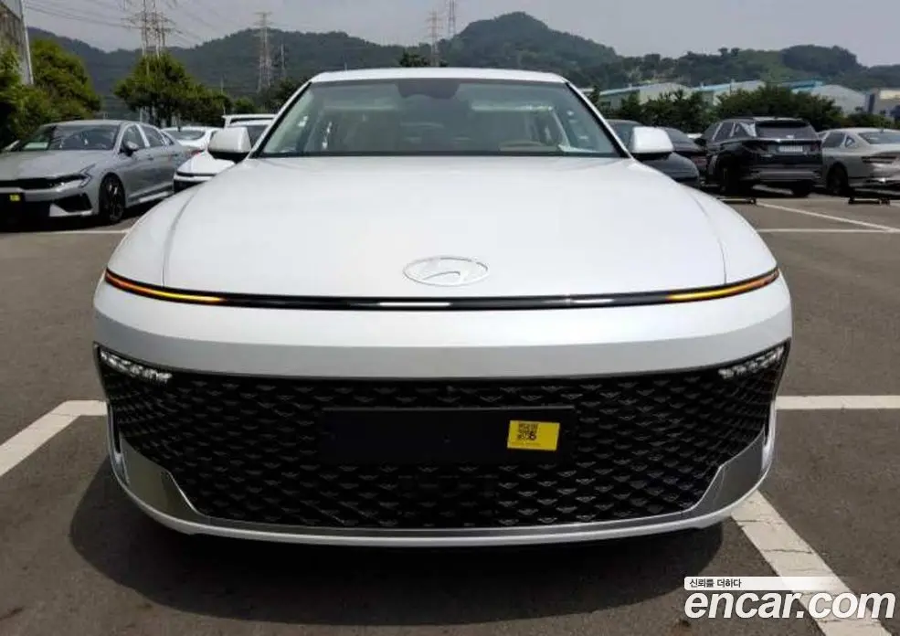 Hyundai Grandeur 2026 2.5 автомат (гидро), фото 1 Hyundai Grandeur 2026 2.5 автомат (гидро), фото 1