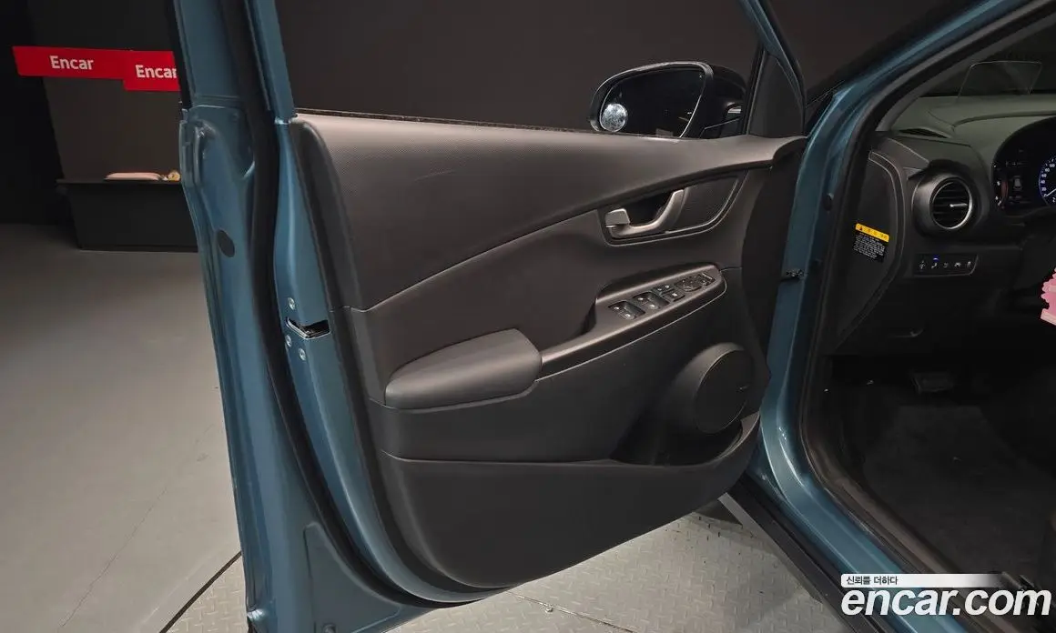 Hyundai Kona 2018 1.6 автомат (гидро), фото 14