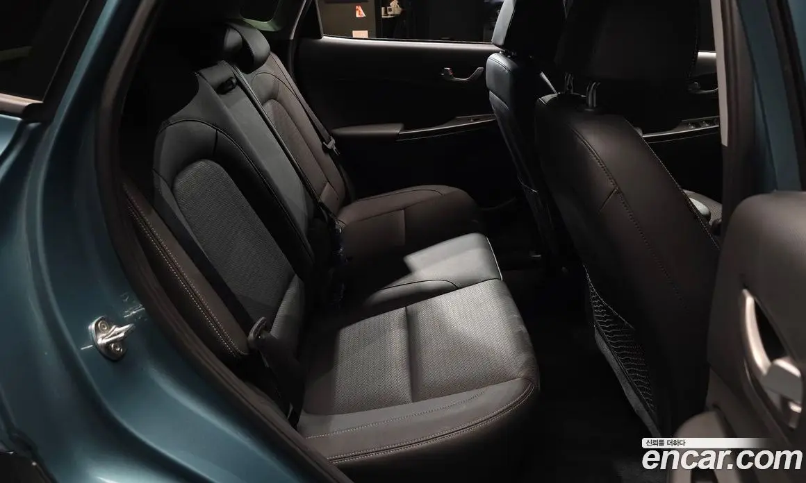 Hyundai Kona 2018 1.6 автомат (гидро), фото 17
