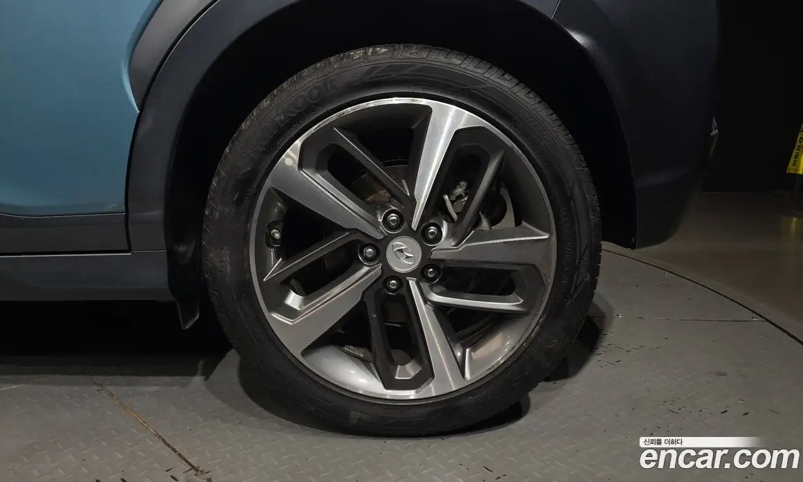 Hyundai Kona 2018 1.6 автомат (гидро), фото 7