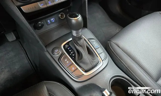 Hyundai Kona 2020 1.6 автомат (гидро), миниатюра 11 Hyundai Kona 2020 1.6 автомат (гидро), миниатюра 11